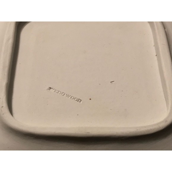 Antique 1878 Wedgwood Cobalt Blue Jasperware Large Plate Sacrifice Figures - Picture 6 of 7